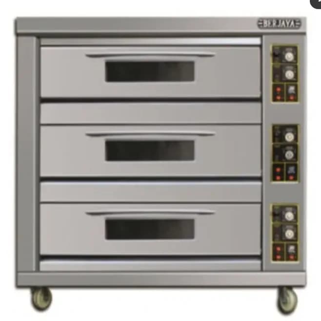 Baking Oven Gas Heated - 3 Deck - 6 Tray (0° - 300°C)